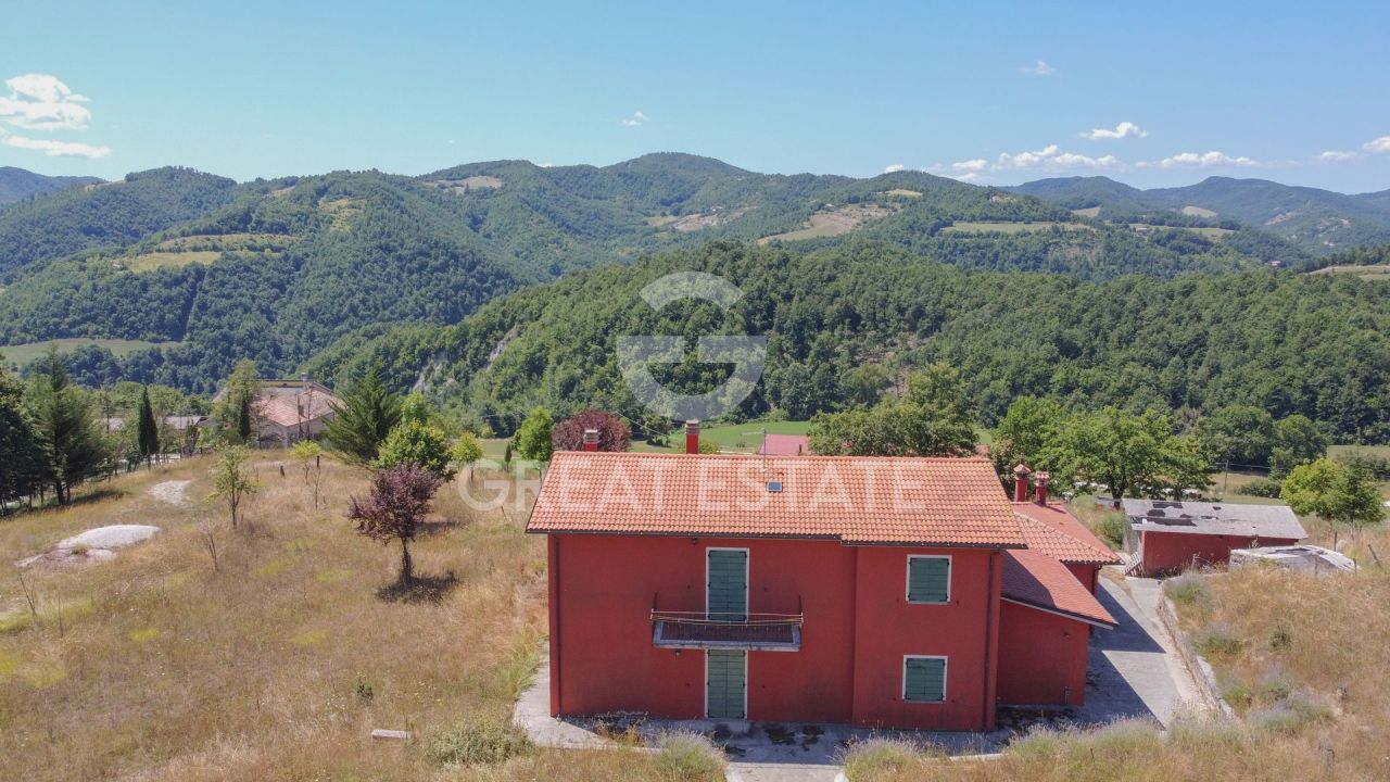 Casa en Pesaro y Urbino, Italia, 329.55 m² - imagen 4