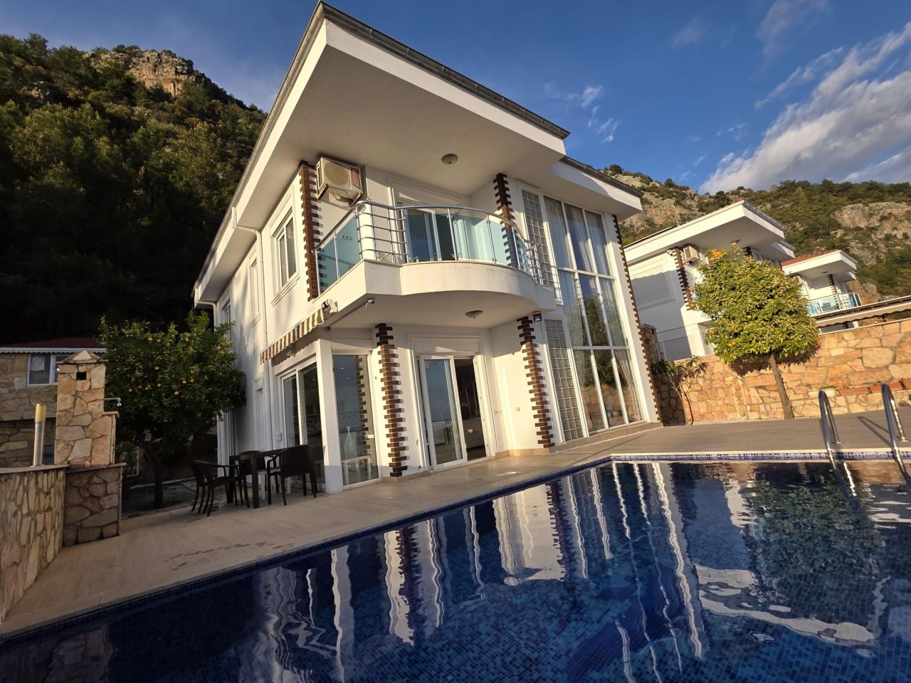 Villa in Alanya, Turkey, 290 m² - picture 1