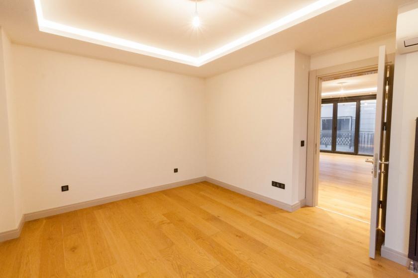 Flat in Istanbul, Turkey, 82 m² - picture 8