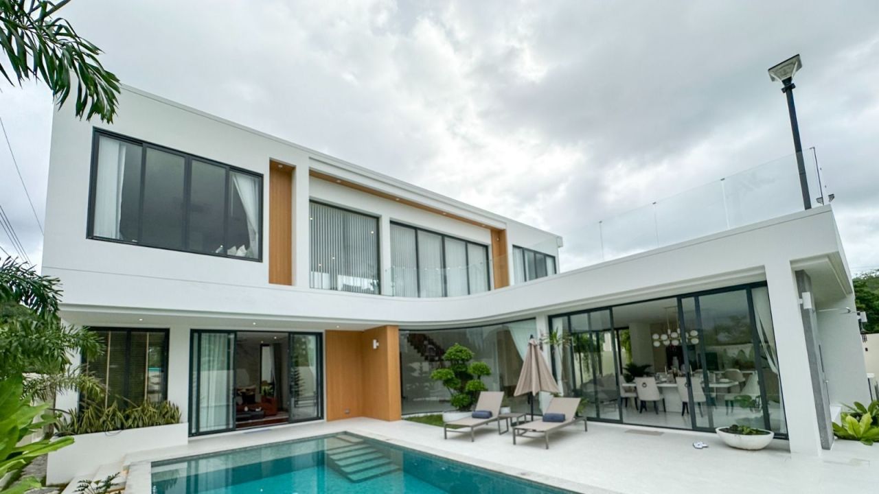 Villa à Thalang, Thaïlande, 479 m² - image 1