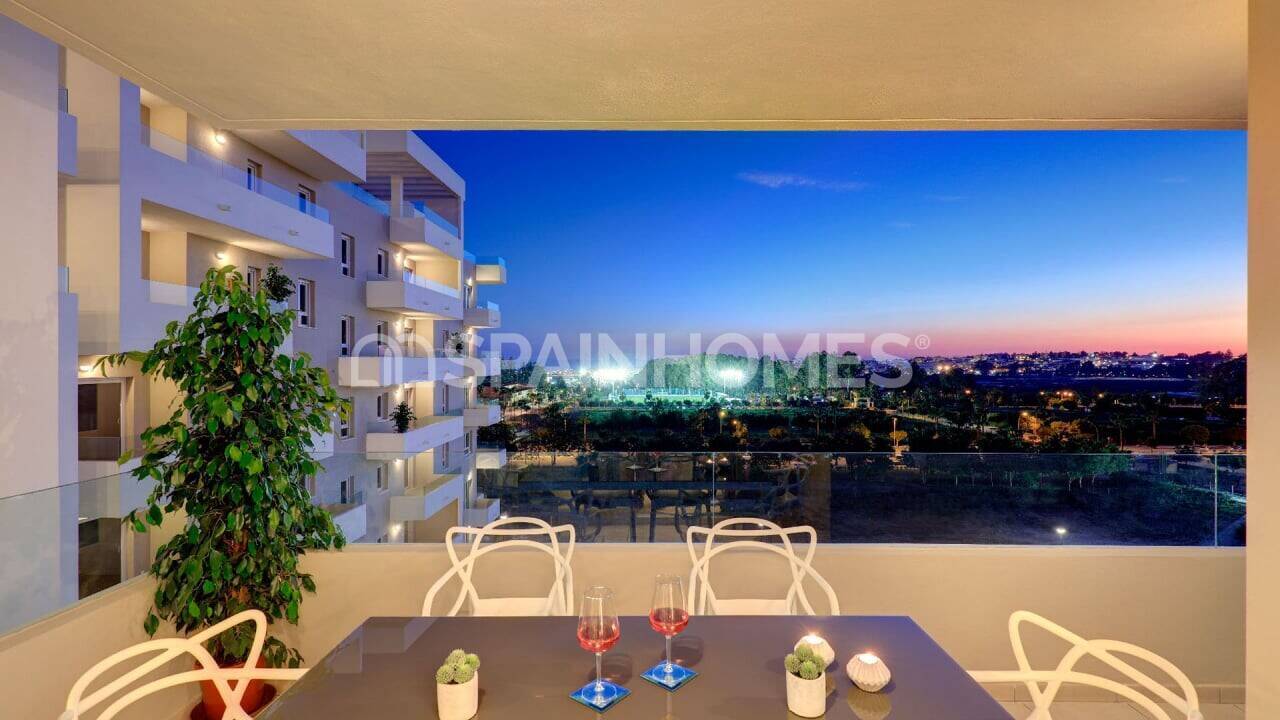 Penthouse in Marbella, Spain, 101 m² - picture 1