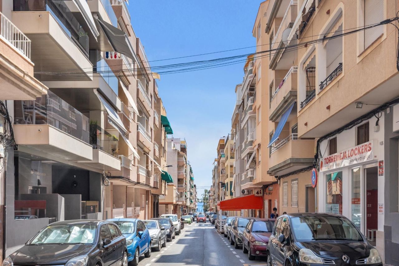 Studio in Torrevieja, Spanien, 32 m² - Foto 2