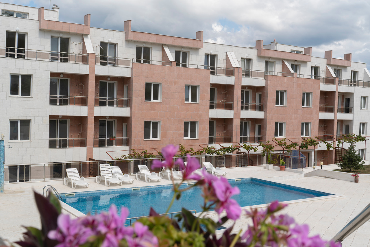 Apartment in Byala, Bulgaria, 54 m² - picture 1