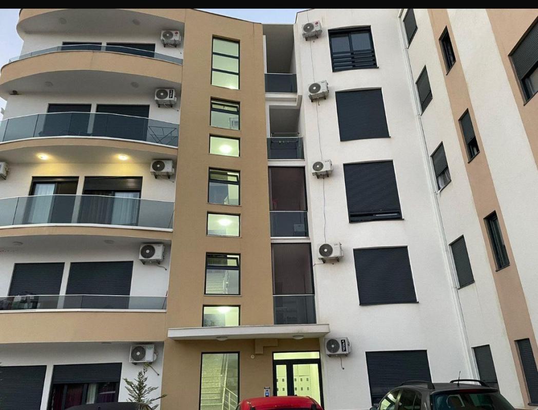 Piso en Ulcinj, Montenegro, 49 m² - imagen 1