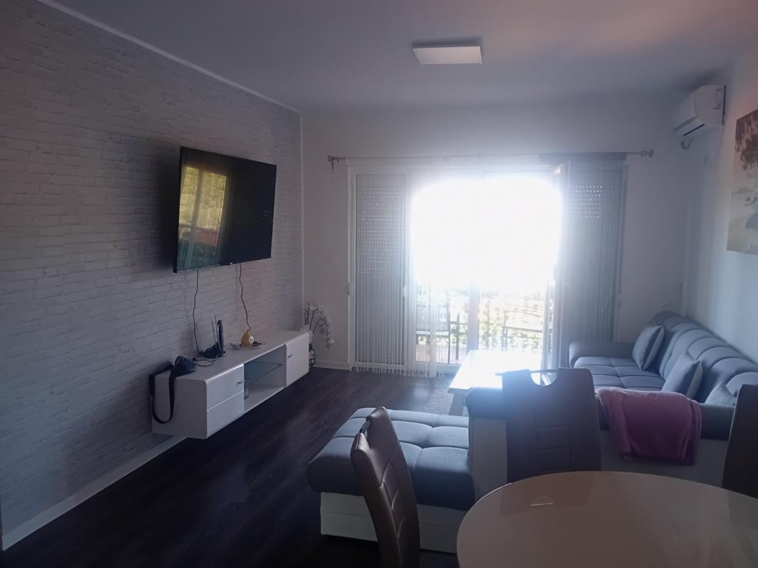 Flat in Utjeha, Montenegro, 51 m² - picture 8