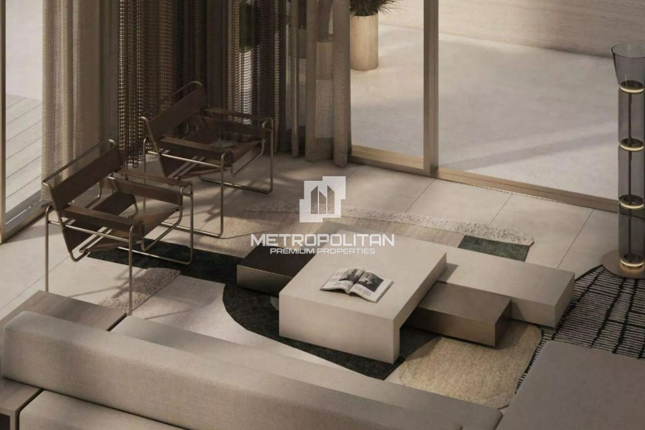 Apartment in Dubai, UAE, 211 m² - picture 1