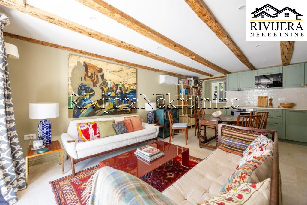Maison à Herceg-Novi, Monténégro, 92 m² - image 1