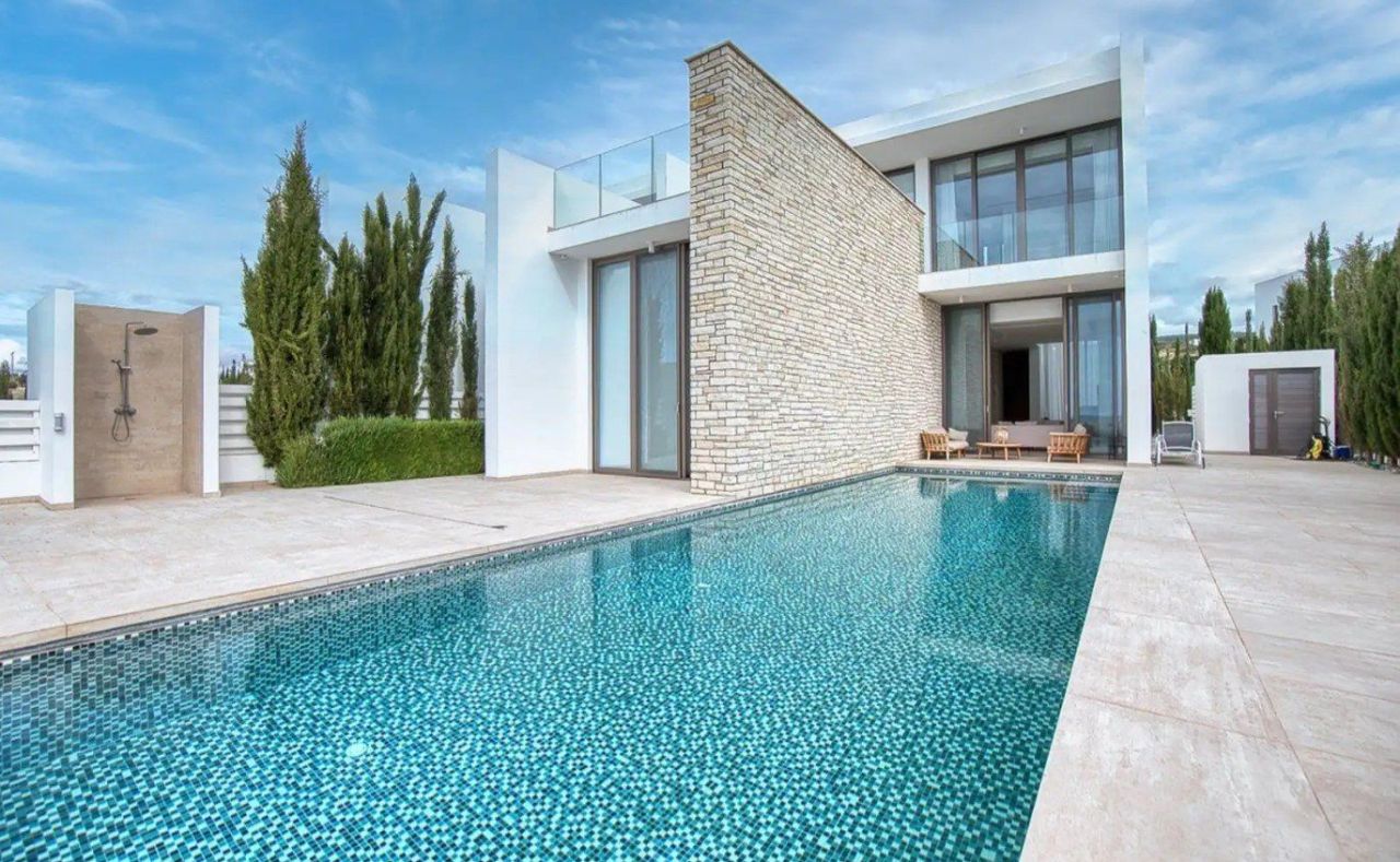 House in Paphos, Cyprus - picture 1