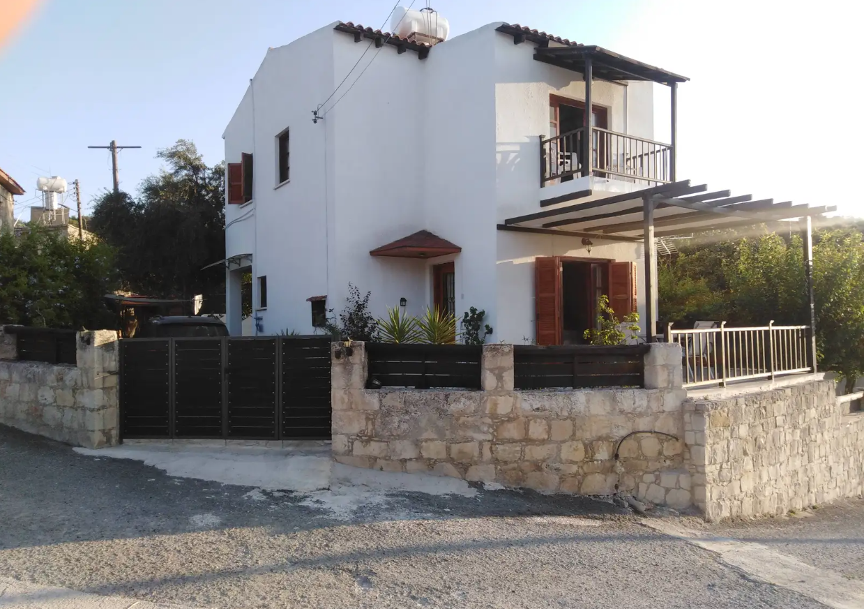 House in Paphos, Cyprus - picture 1