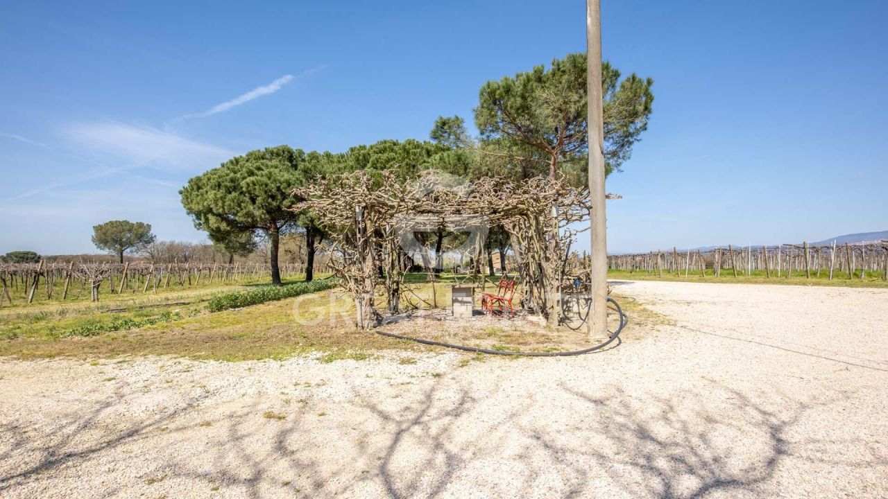 Casa a Cortona, Italia, 466.45 m² - foto 12