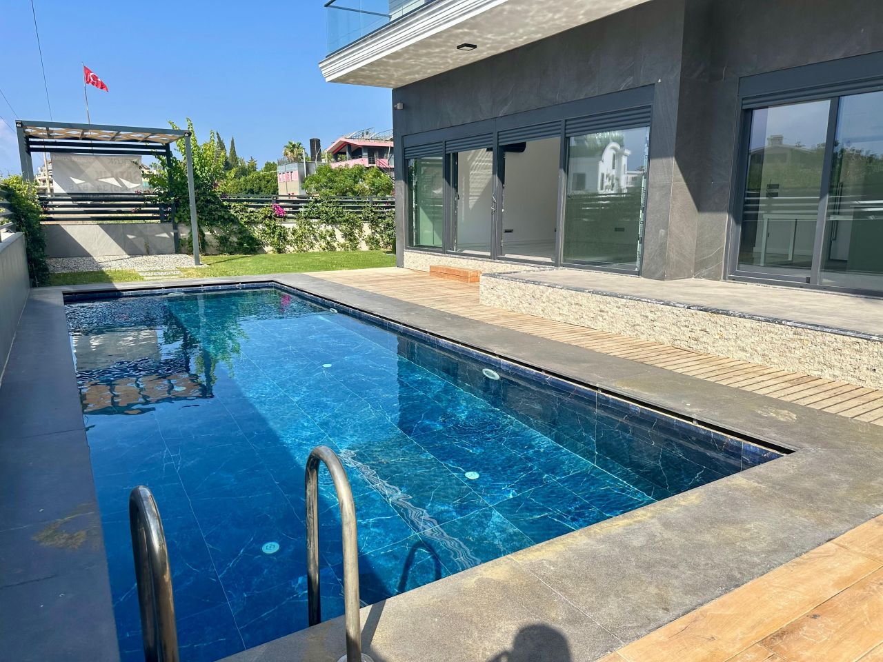Villa in Side, Türkei, 380 m² - Foto 1