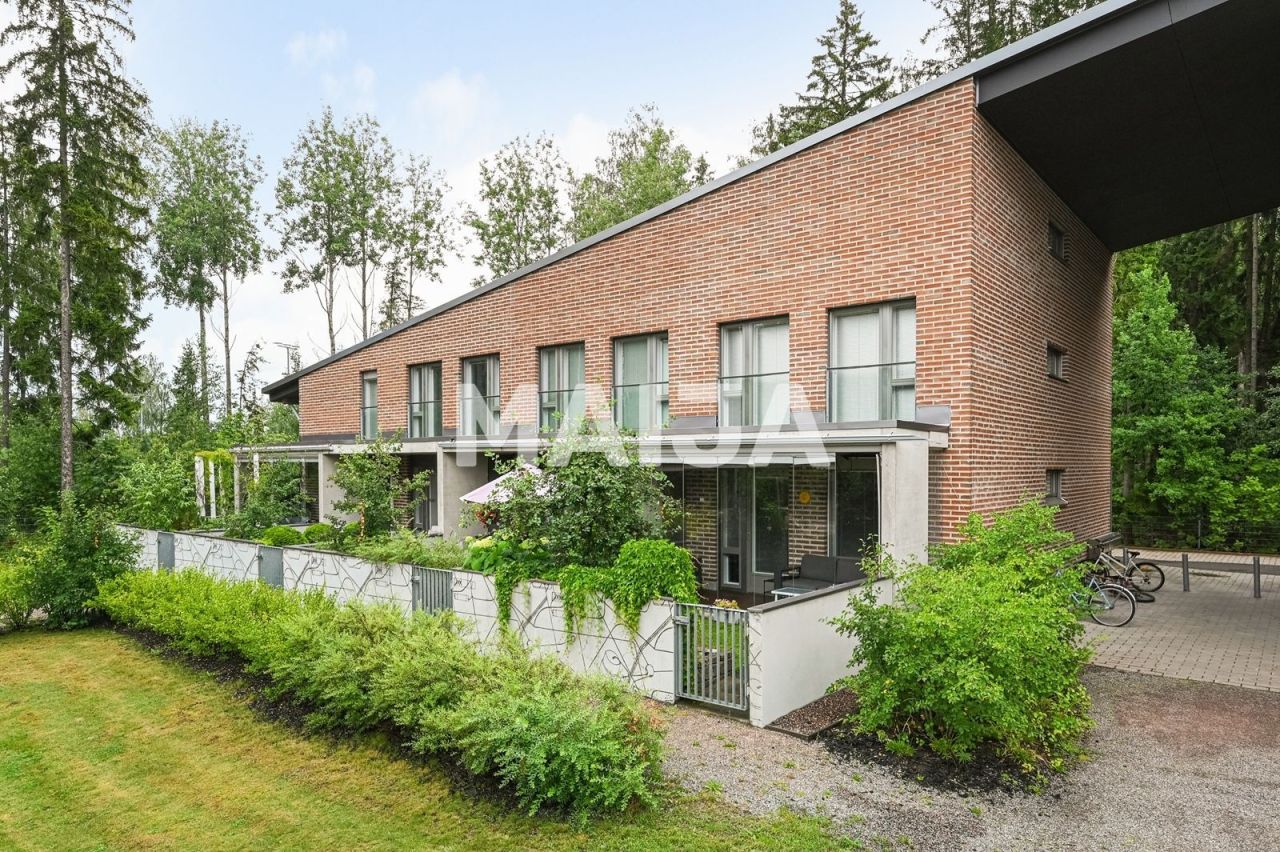 Piso en Vantaa, Finlandia, 98.5 m² - imagen 1