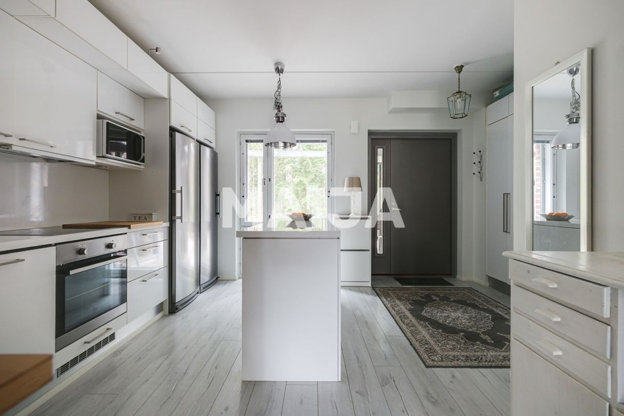 Flat in Vantaa, Finland, 98.5 m² - picture 11