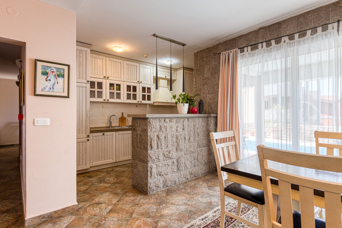 Casa a Becici, Montenegro, 650 m² - foto 9