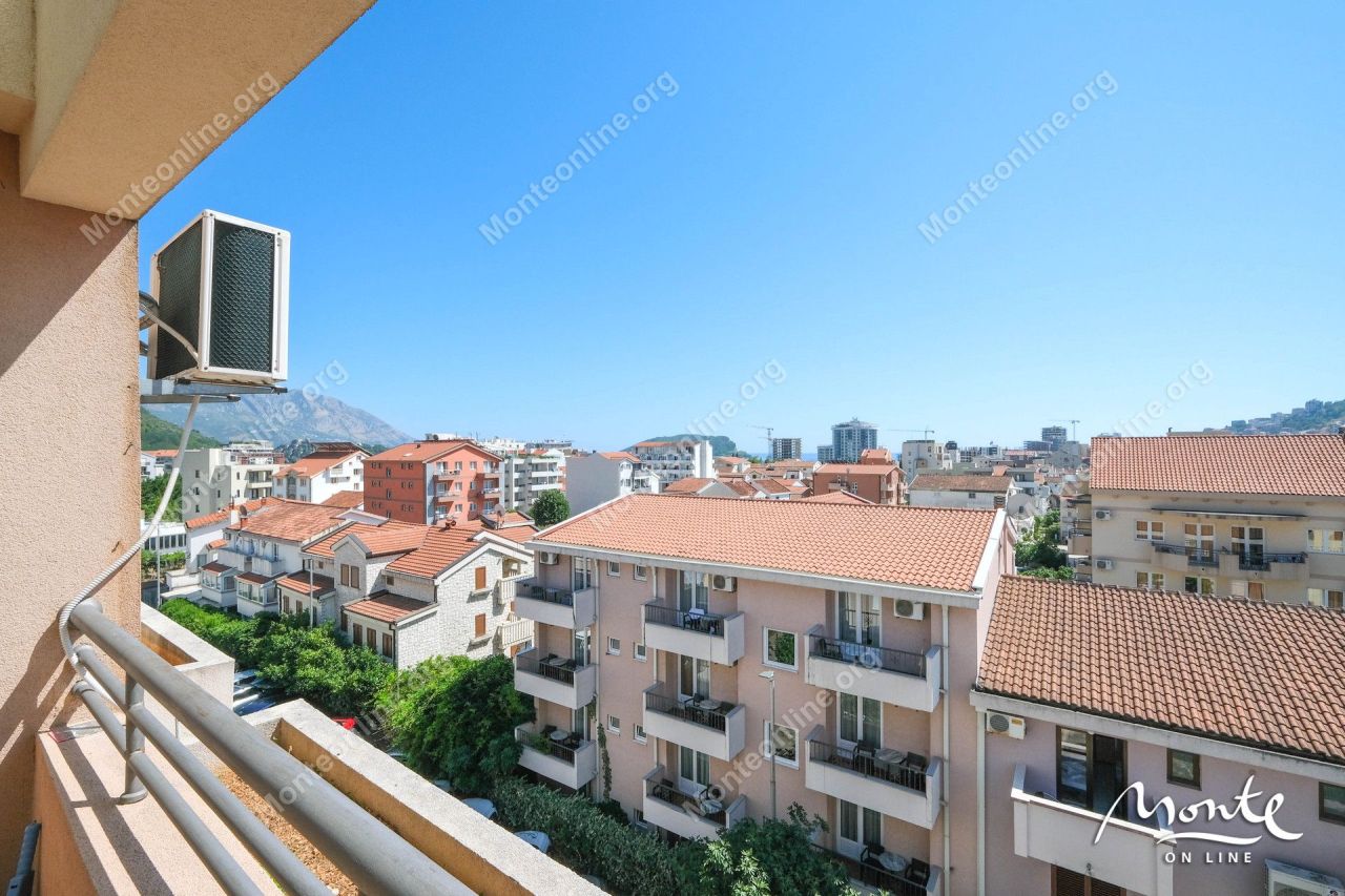 Wohnung in Budva, Montenegro, 80 m² - Foto 1