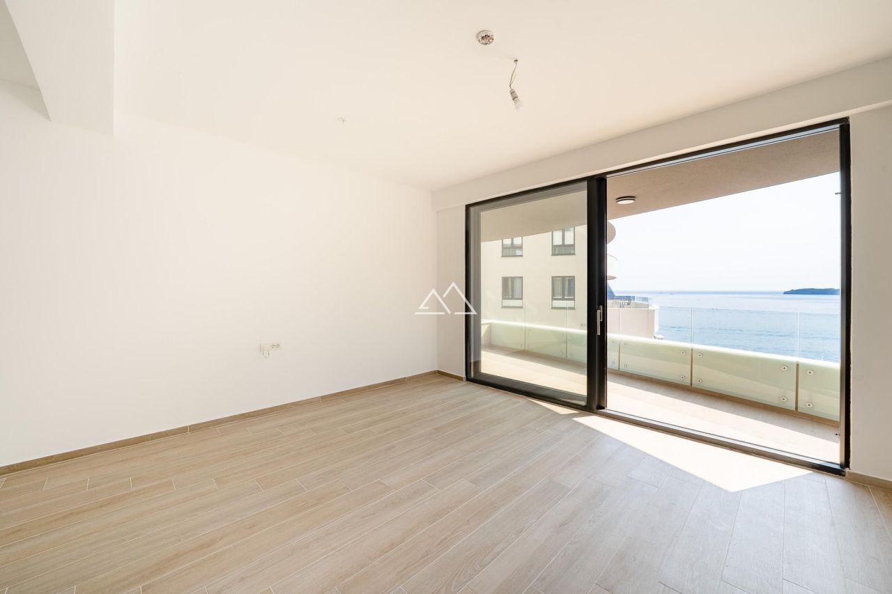 Appartamenti a Rafailovici, Montenegro, 70 m² - foto 4