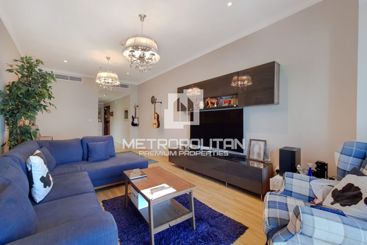 Apartment in Dubai, UAE, 123 m² - picture 1