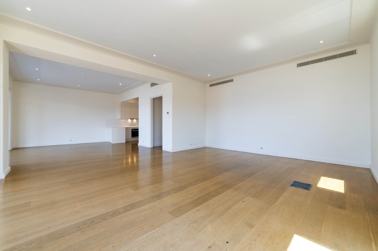 Piso en Tivat, Montenegro, 228 m² - imagen 18