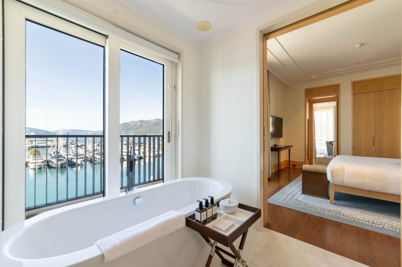 Appartement à Tivat, Monténégro, 228 m² - image 12