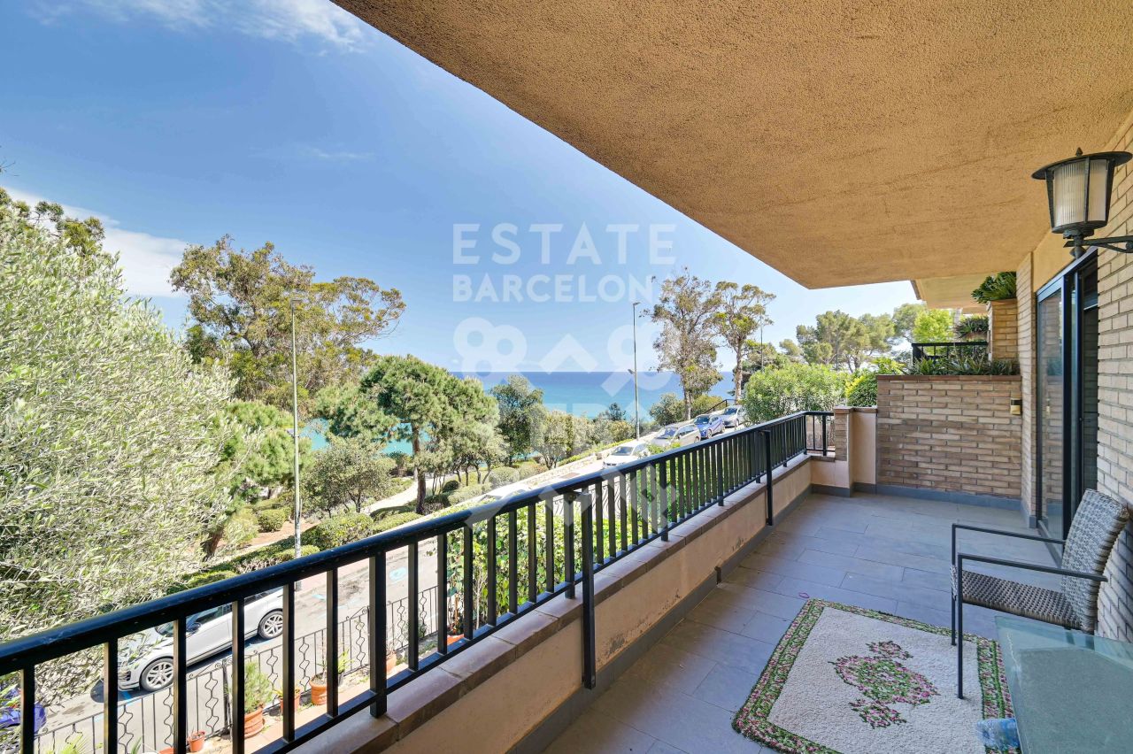 Maison à Lloret de Mar, Espagne, 374 m² - image 1