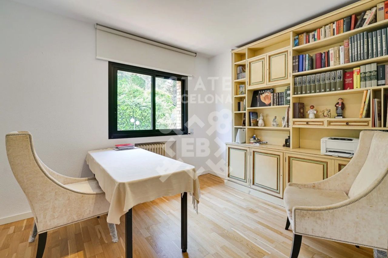 Casa a Lloret de Mar, Spagna, 374 m² - foto 13