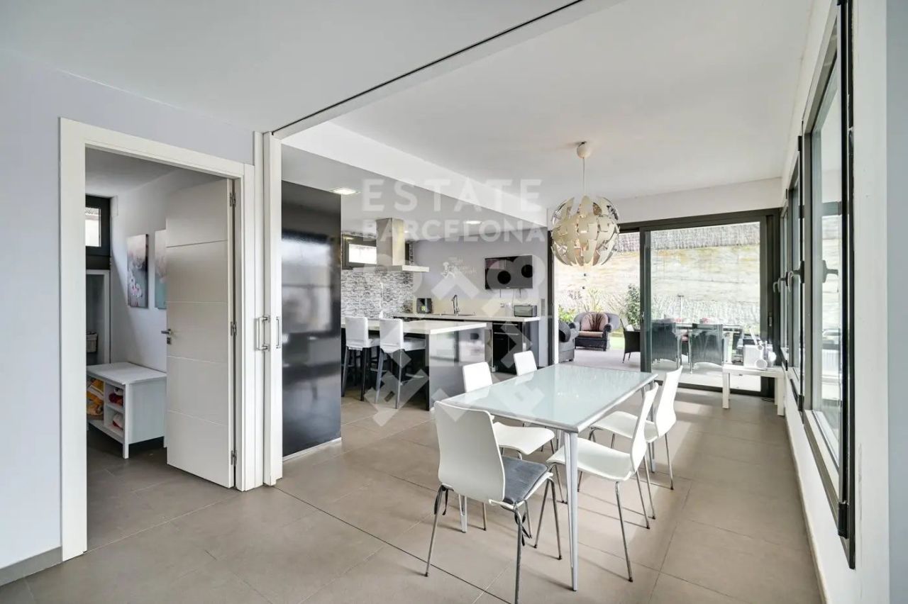 Villa à Tossa de Mar, Espagne, 455 m² - image 11