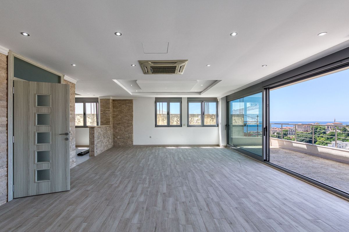 Flat in Ulcinj, Montenegro, 320 m² - picture 4