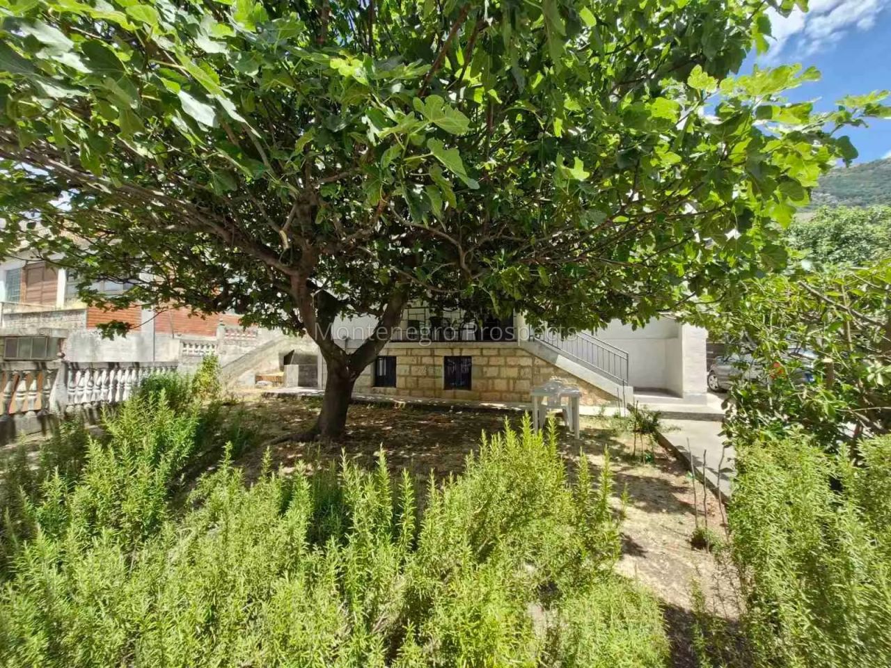 House in Sutomore, Montenegro, 200 m² - picture 3