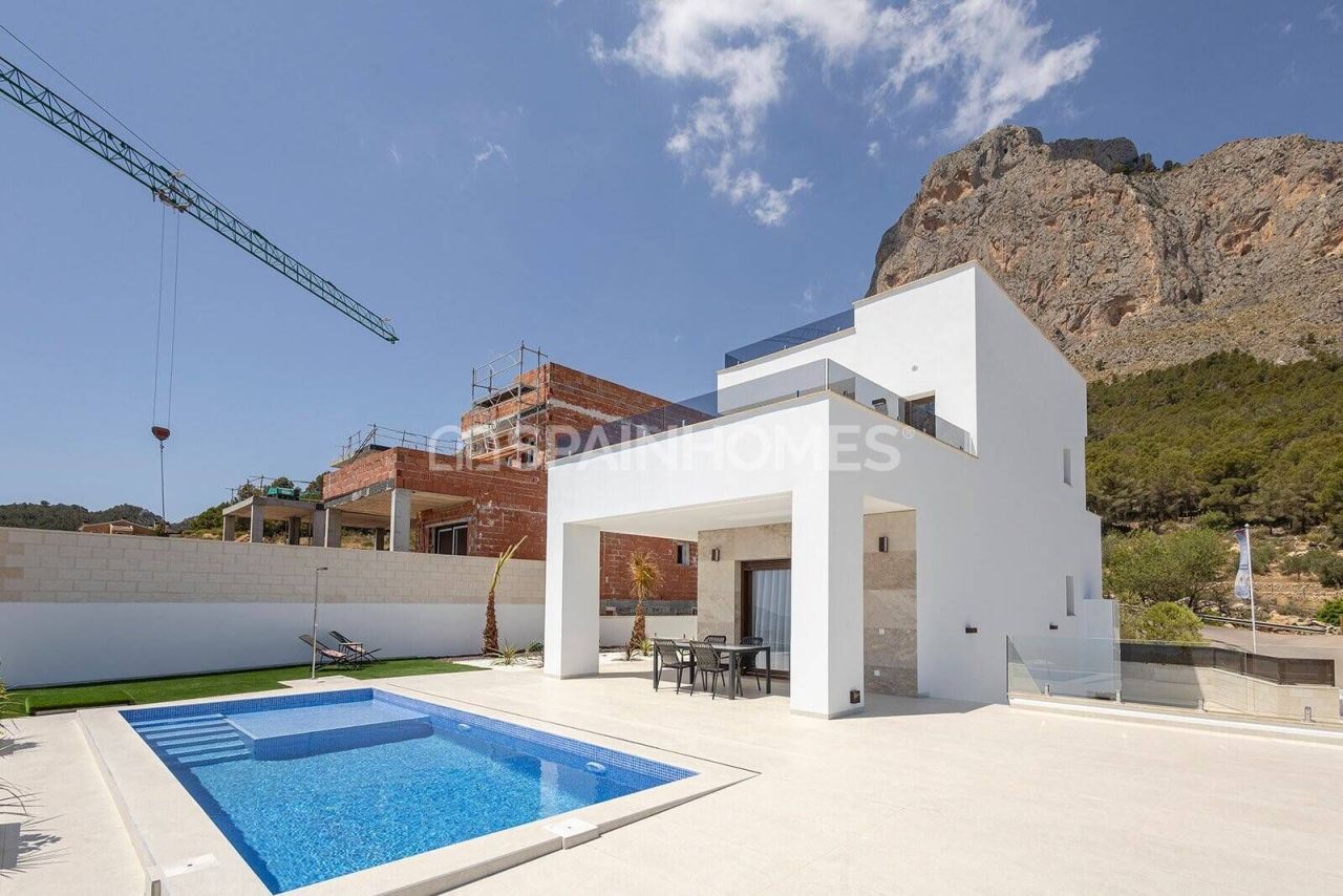 Villa en Polop de la Marina, España, 165 m² - imagen 1