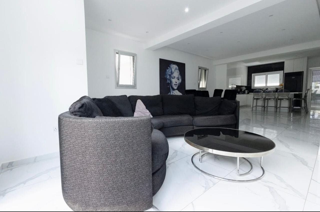 House in Limassol, Cyprus - picture 13