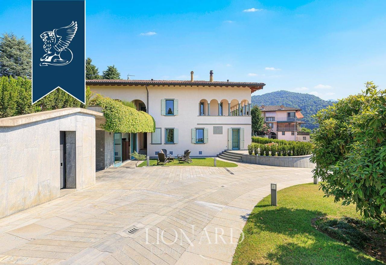 Villa à Bergame, Italie, 997 m² - image 8
