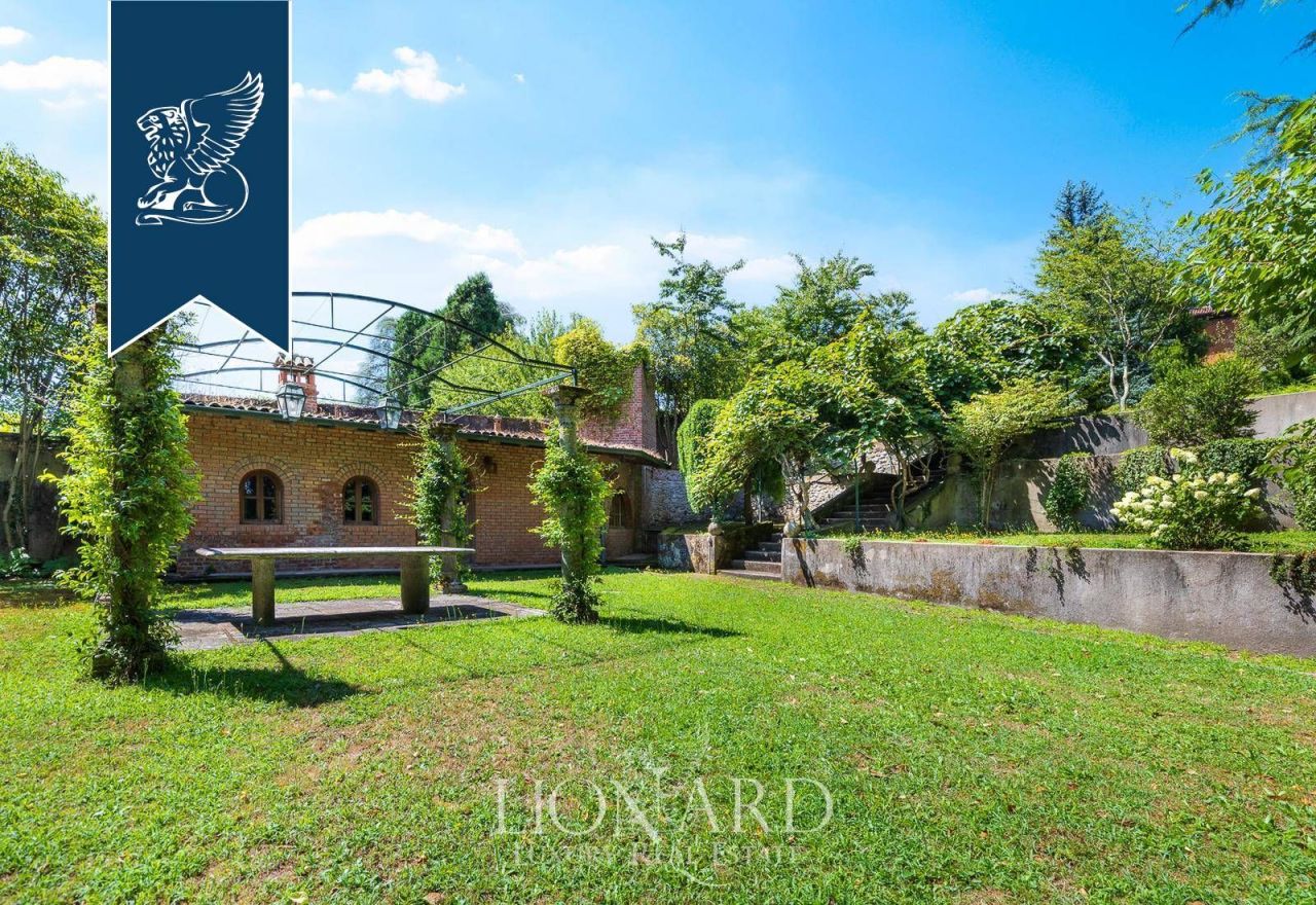 Villa a Varese, Italia, 2 600 m² - foto 9