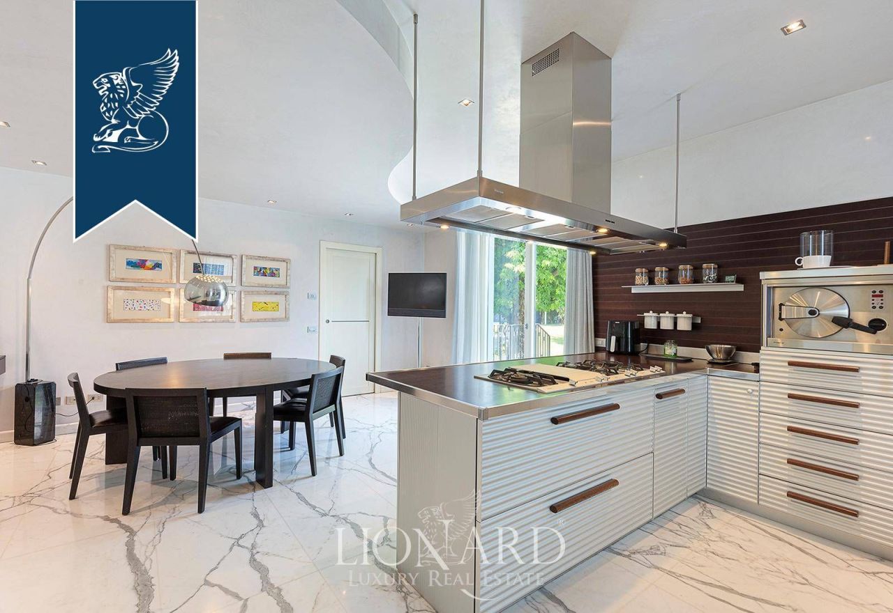 Villa à Bergame, Italie, 997 m² - image 19