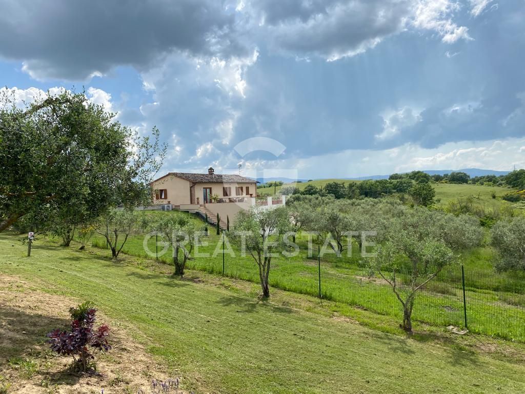 Haus in Castiglione del Lago, Italien, 1 184.25 m² - Foto 3