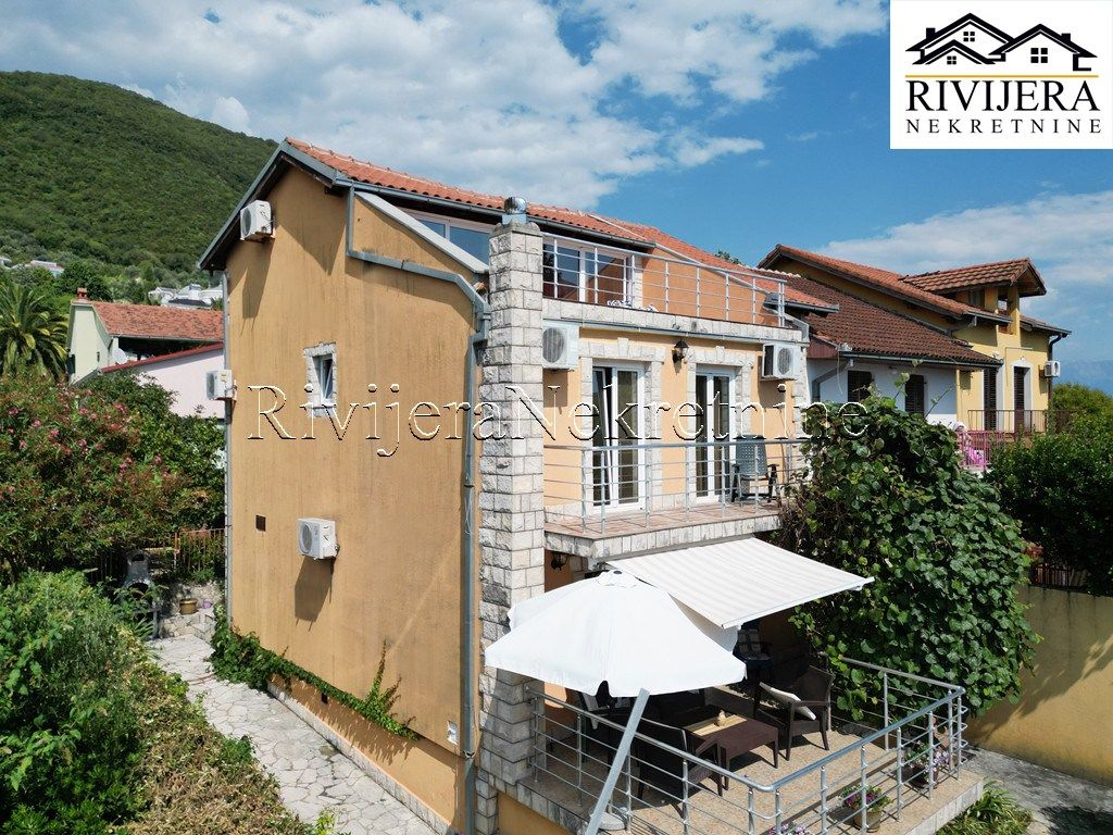 Maison à Herceg-Novi, Monténégro, 180 m² - image 2