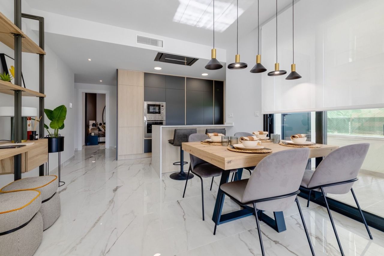 Apartment in San Miguel de Salinas, Spanien, 90 m² - Foto 1