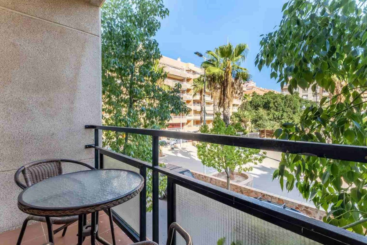 Apartment in Torrevieja, Spain, 60 m² - picture 9