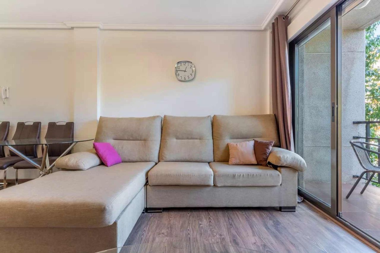 Apartment in Torrevieja, Spain, 60 m² - picture 8