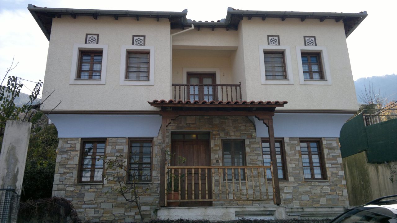 Maison à Larissa, Grèce, 120 m² - image 1