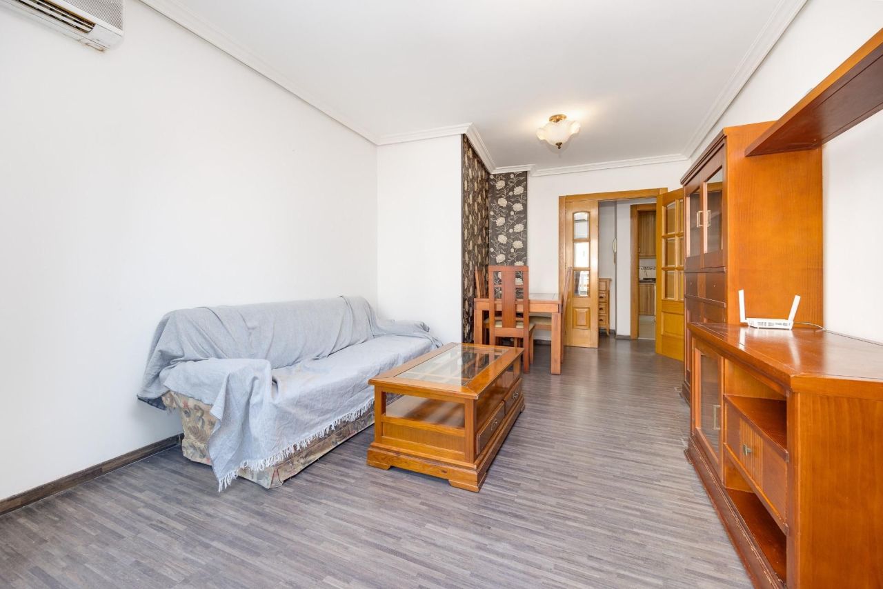 Appartamento a Torrevieja, Spagna, 93 m² - foto 3