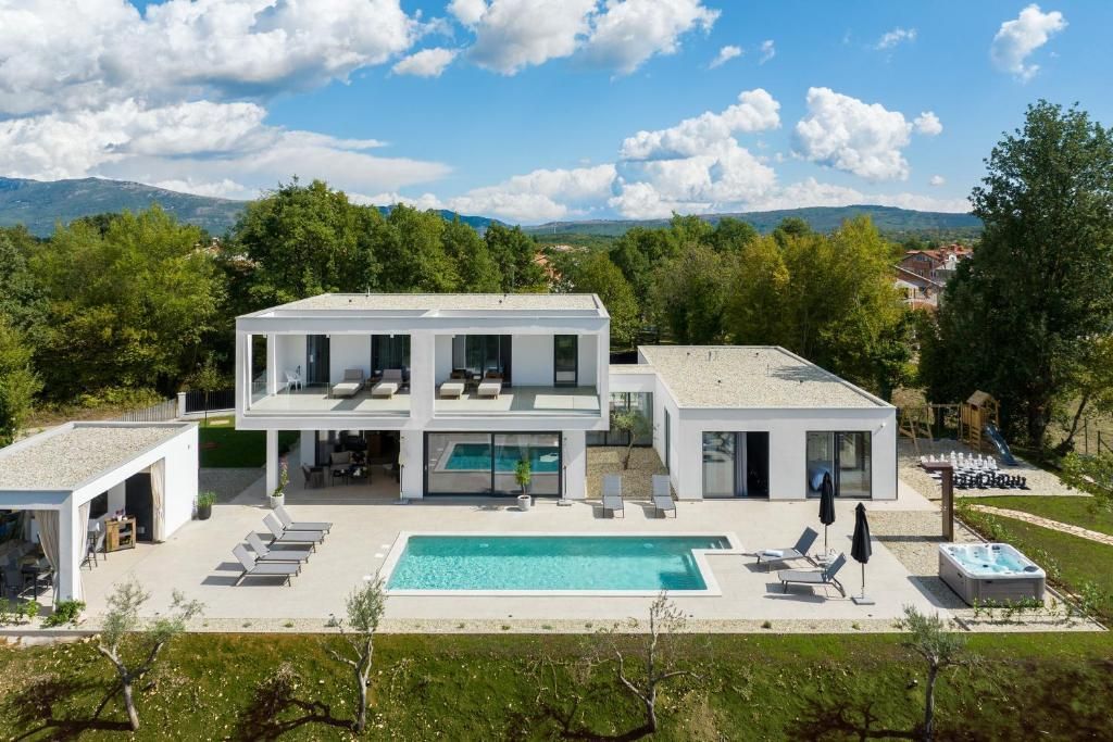 Villa in Rabac, Croatia, 290 m² - picture 1