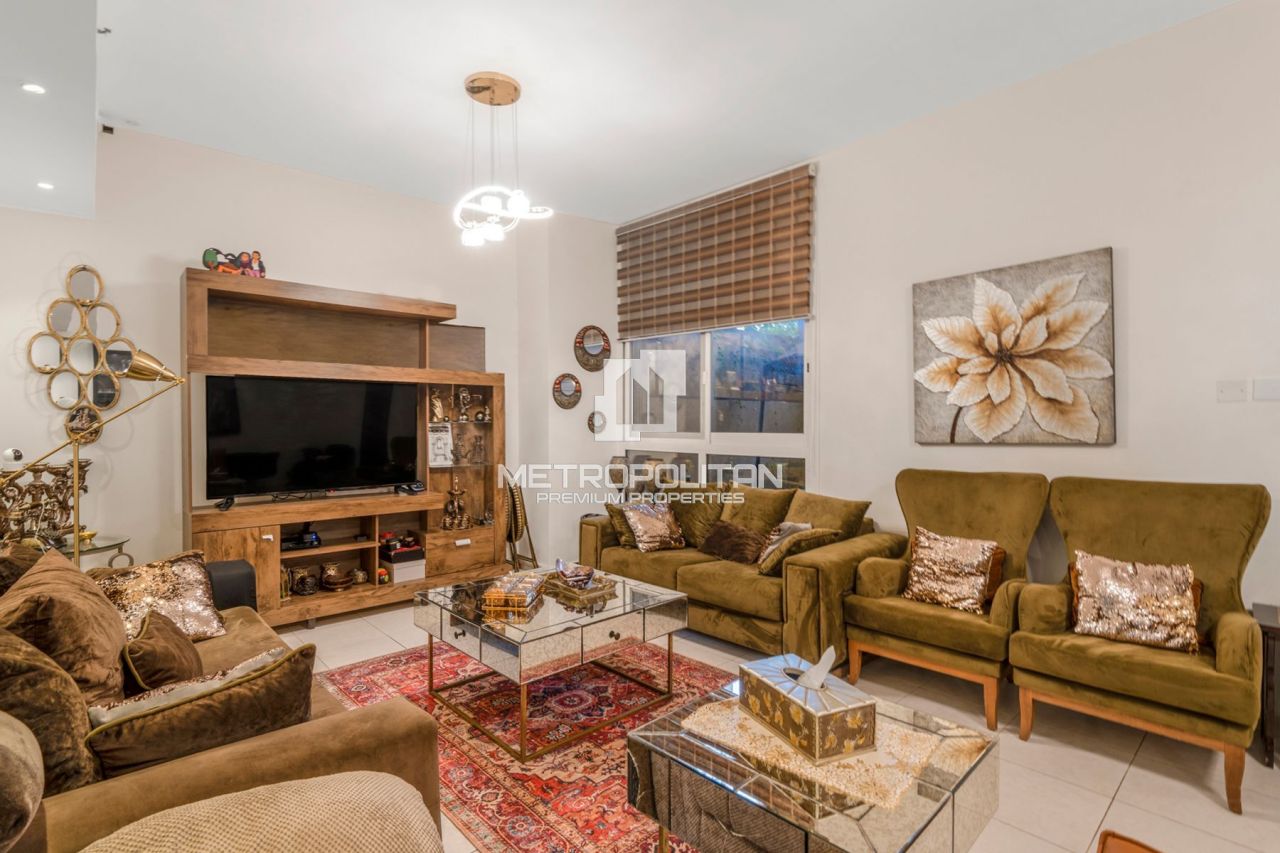 Apartment in Dubai, UAE, 267 m² - picture 5