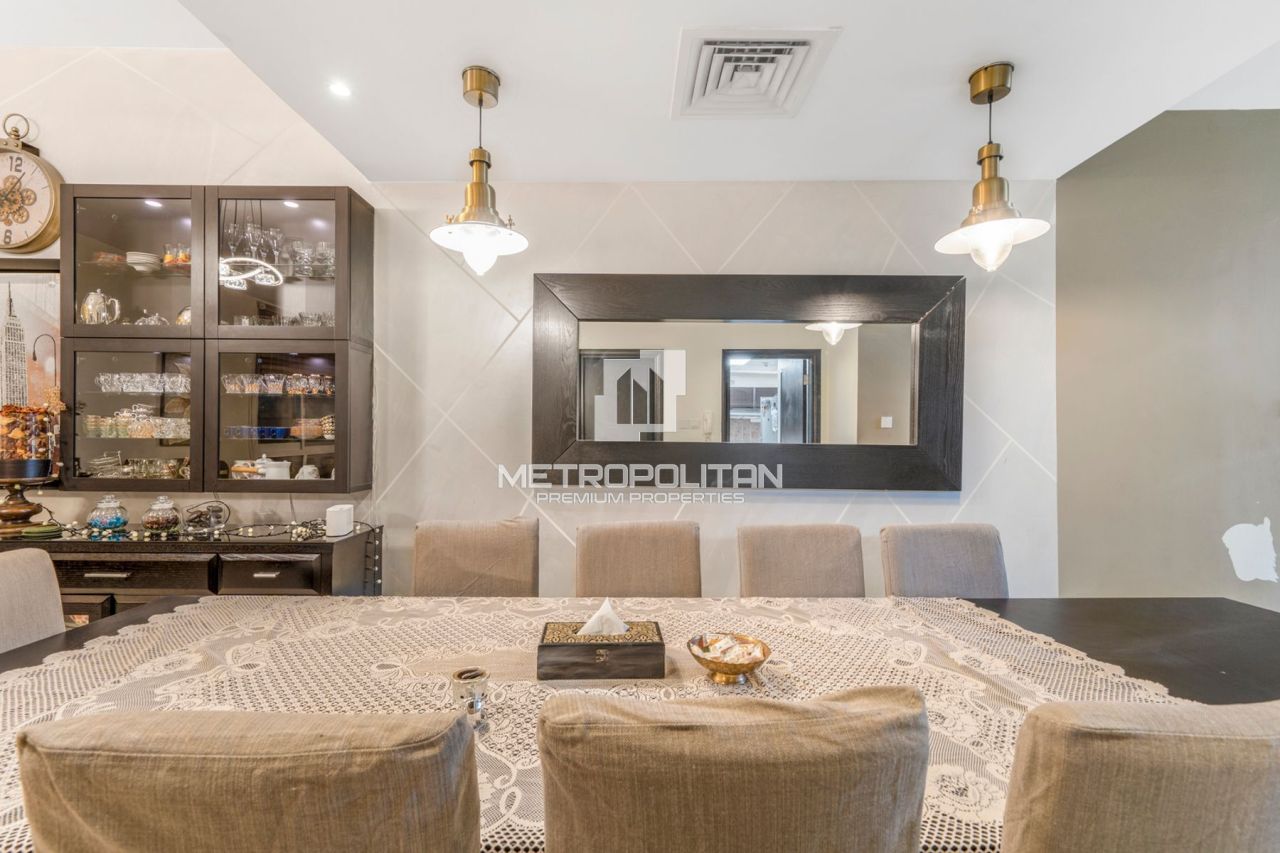 Apartment in Dubai, UAE, 267 m² - picture 9