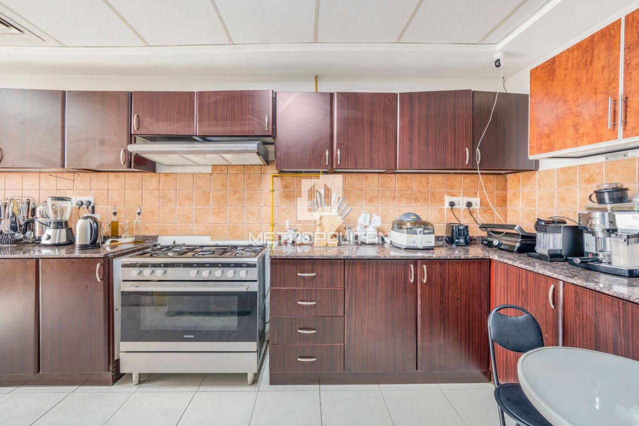 Apartment in Dubai, UAE, 267 m² - picture 12