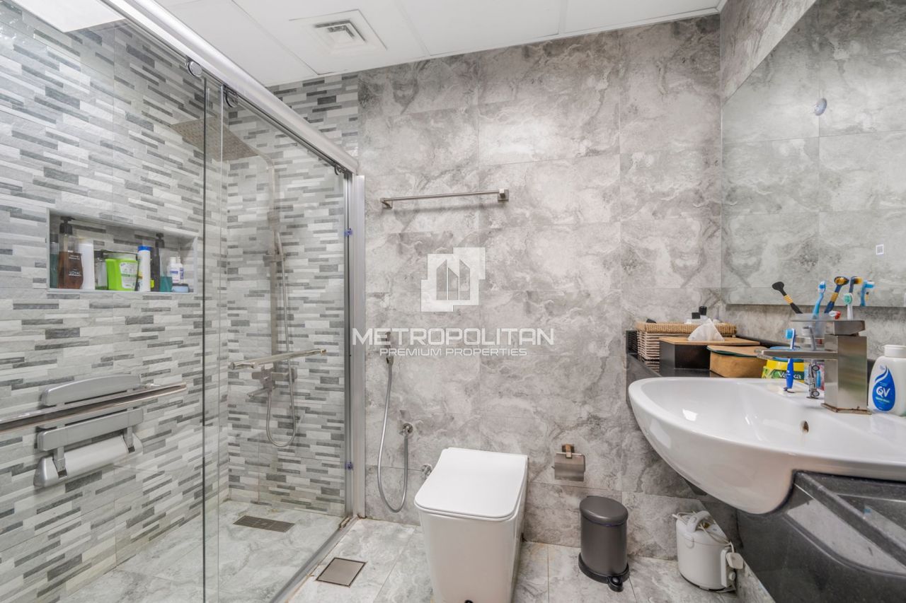 Apartment in Dubai, UAE, 267 m² - picture 19