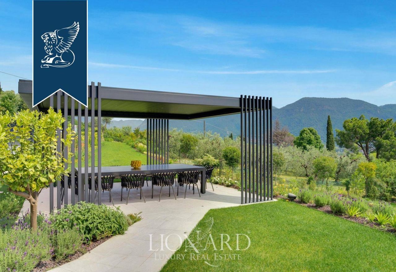 Villa in Salo, Italy, 700 m² - picture 7