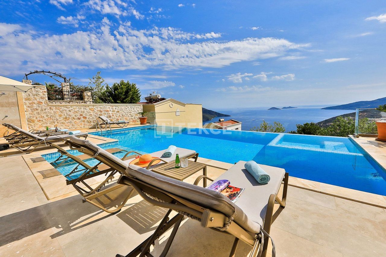 Villa a Kalkan, Turchia, 290 m² - foto 2