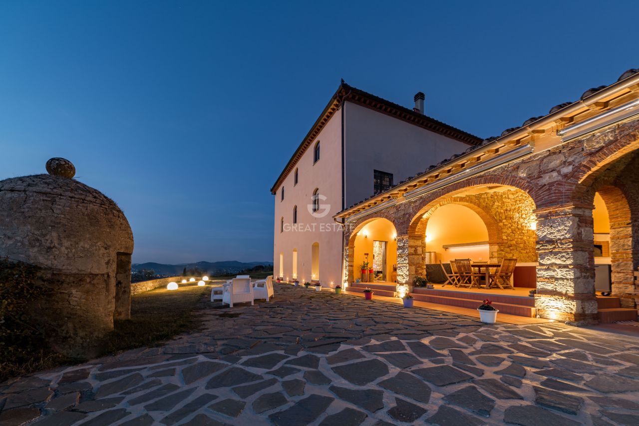 Casa en Bagno a Ripoli, Italia, 347.5 m² - imagen 1