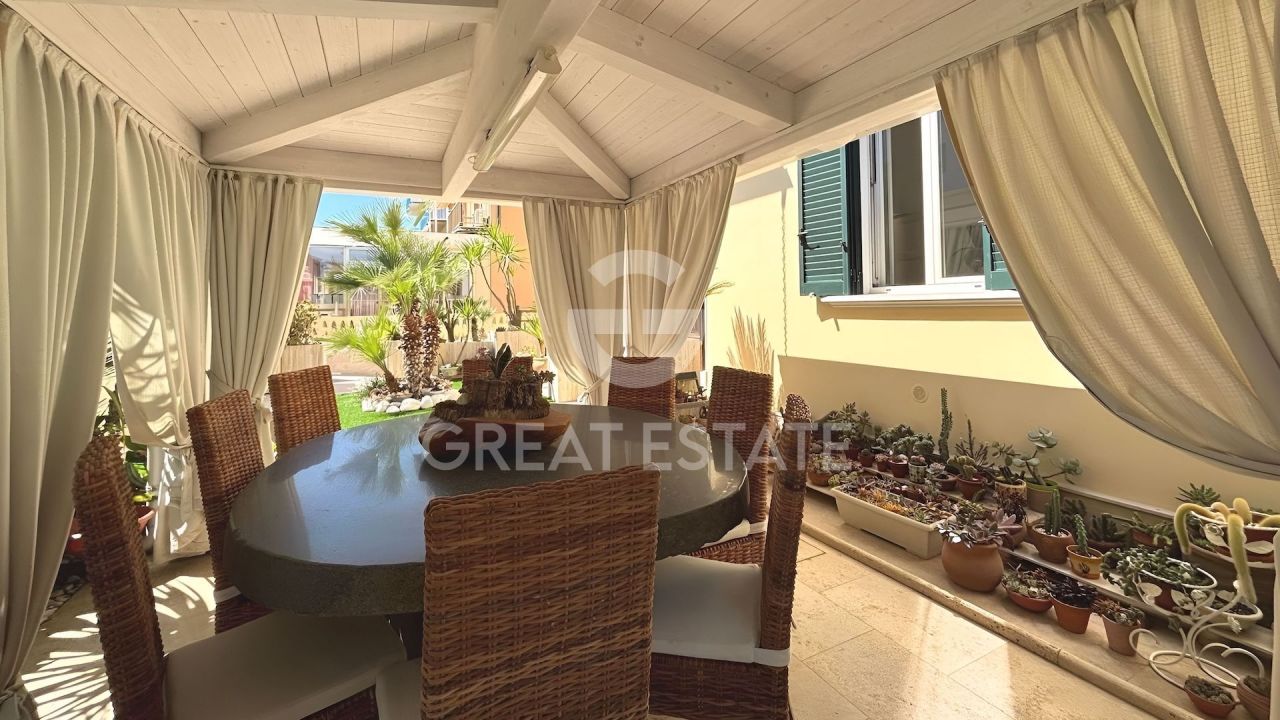 Villa en San Vincenzo, Italia, 757.25 m² - imagen 6