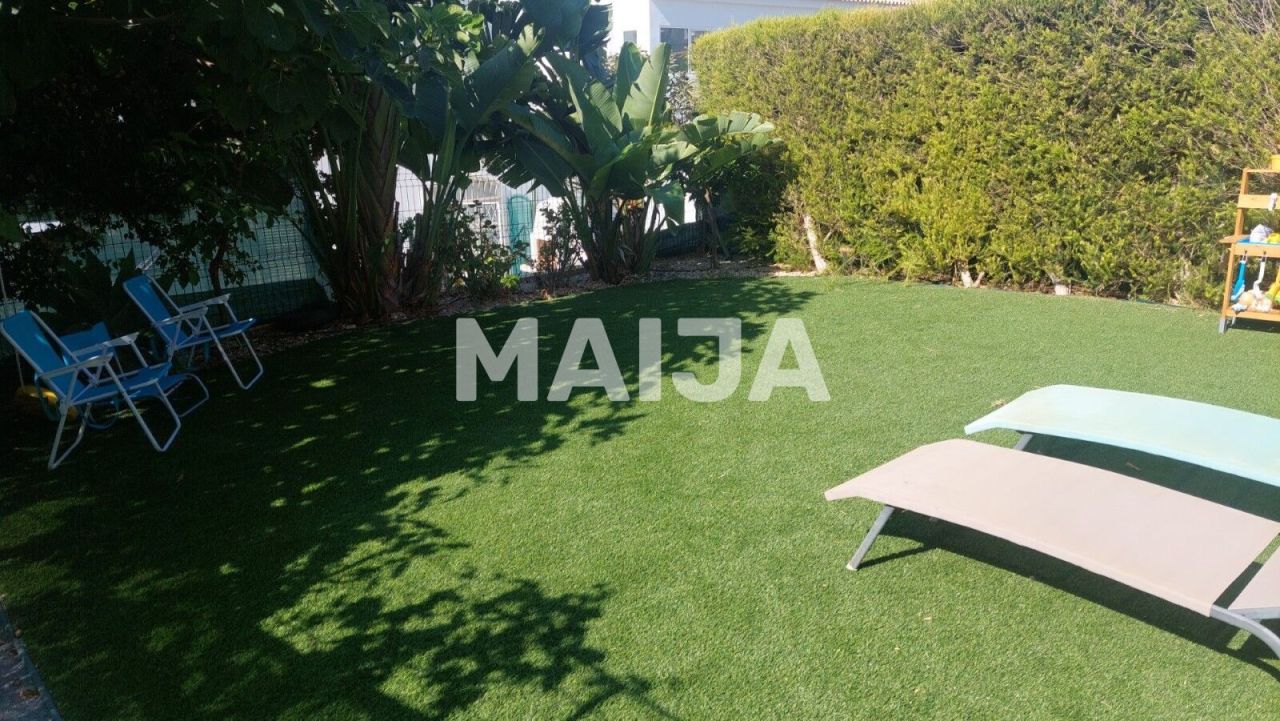 Apartment in Alvor, Portugal, 86.5 m² - picture 1